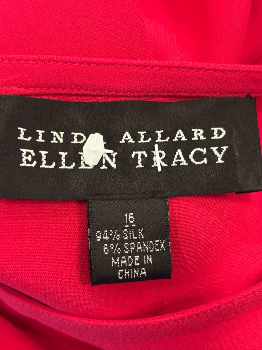 Linda Allard Ellen Tracy Red Silk Sleeveless Shell Size 16 Like New - Picture 4 of 5